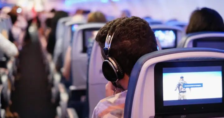 United airlines can kick you off a flight if you don’t wear headphones - national Gettyimages 818602796