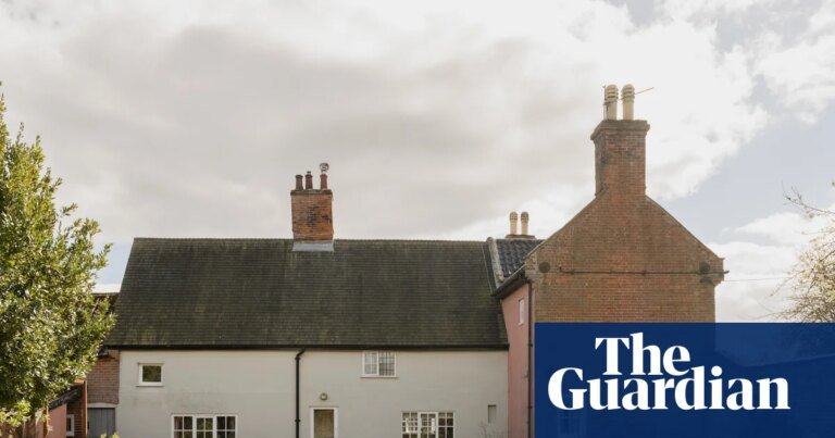 Homes for sale in england with great gardens for parties – in pictures