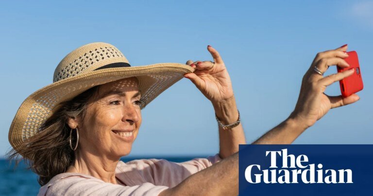 Hot divorcee summer: get ready for big hats, hot sex and don’t-care energy | women