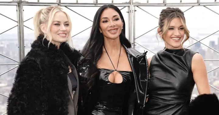 Pussycat dolls cancel canadian reunion tour dates in ‘heartbreaking decision’ - national Pussycat dolls cancel north american tour