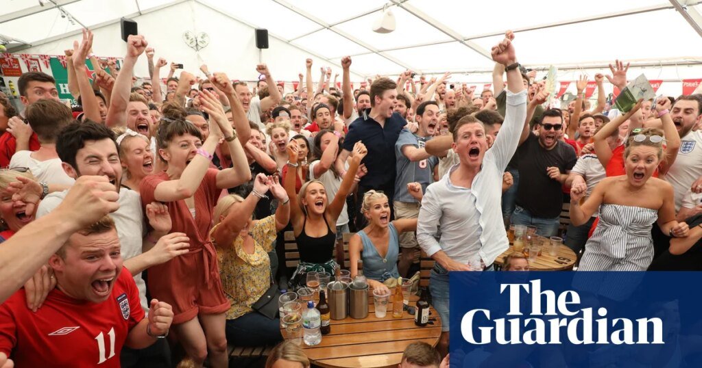 Can starmer’s late-night world cup openings help britain’s struggling pubs? | hospitality industry Can starmer’s late-night world cup openings help britain’s struggling pubs? | hospitality industry