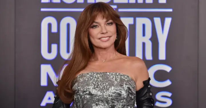 Shania twain says ‘i don’t see myself as a feminist,’ reflects on menopause - national Shania twain feminist comments