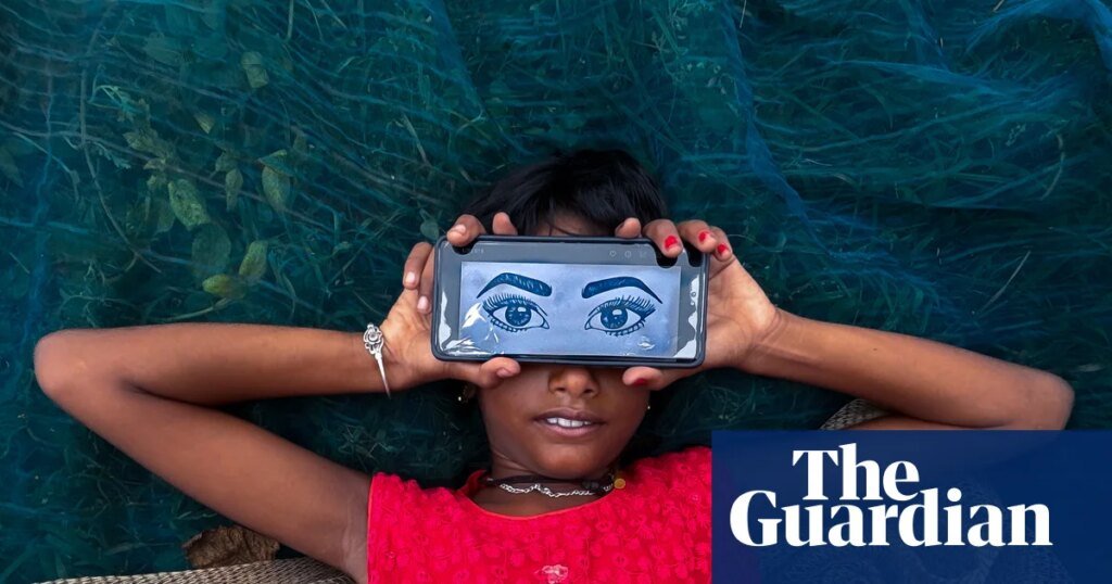 ‘it’s difficult for children to avoid the temptation of screens’: soumayan biswas’s best phone picture | photography ‘it’s difficult for children to avoid the temptation of screens’: soumayan biswas’s best phone picture | photography