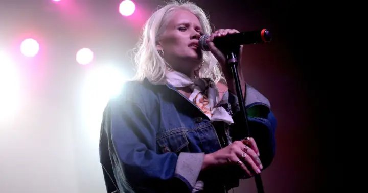 ‘party rock anthem’ singer lauren bennett dead at 36 - national Lauren bennett british singer dead at 36