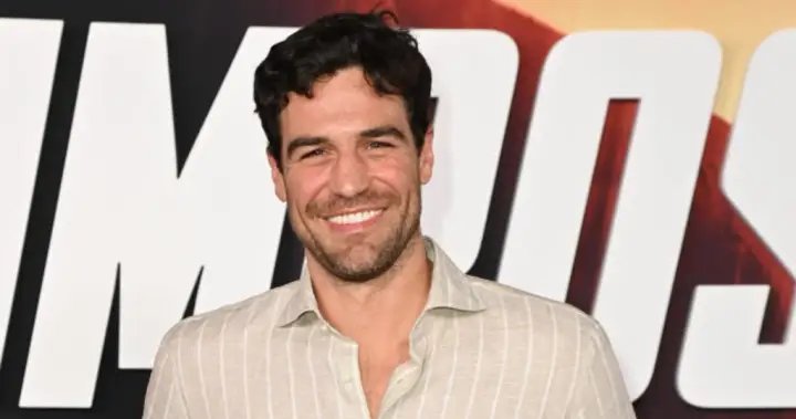 ‘bachelorette’ star joe amabile reveals ‘early stage’ brain tumour diagnosis - national Joe amabile brain tumour diagnosis